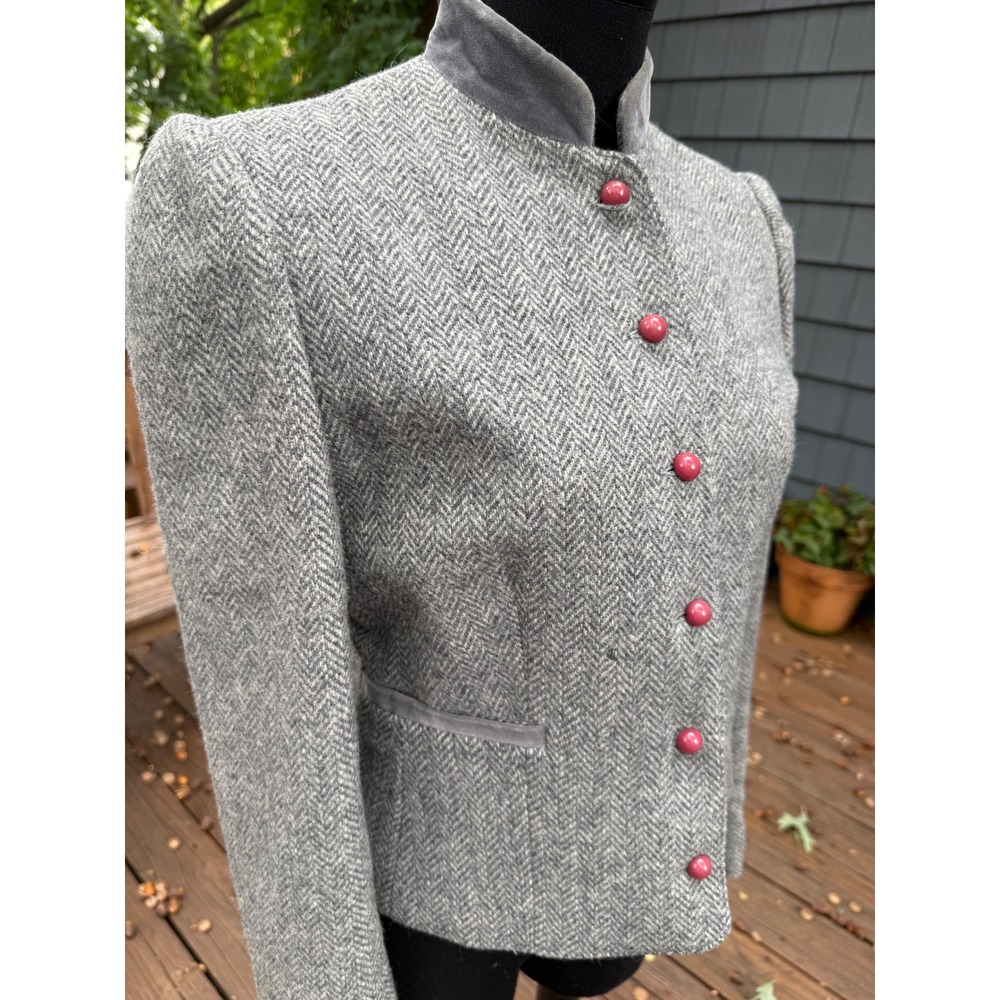 Vintage Grey Herringbone Wool Blazer Pink Buttons Velvet Trim Stand Collar